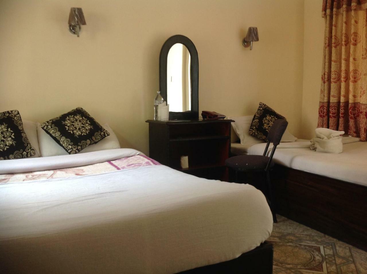 Hotel Direction Pokhara Ngoại thất bức ảnh