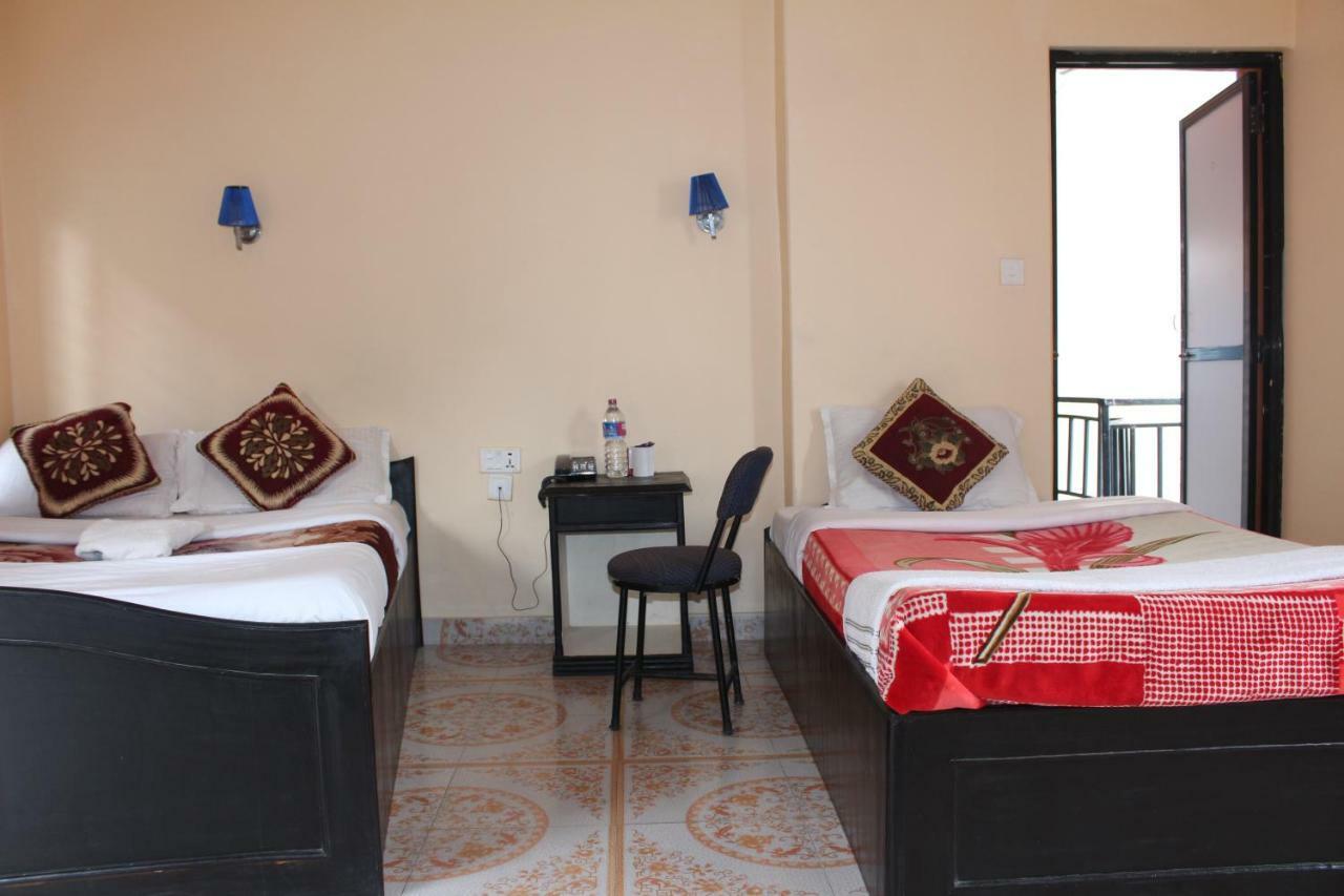 Hotel Direction Pokhara Ngoại thất bức ảnh