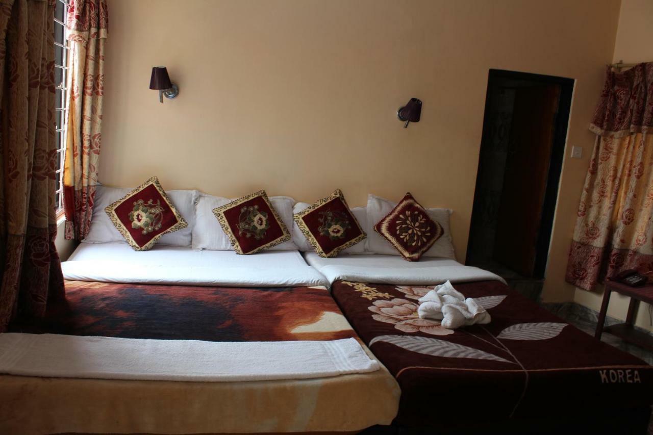 Hotel Direction Pokhara Ngoại thất bức ảnh